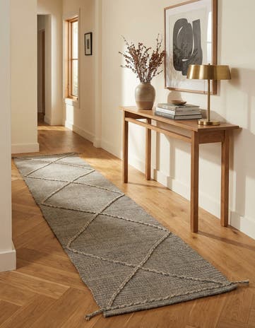 2' 6 x 10' Hand Knotted Darya Wool Runner Rug