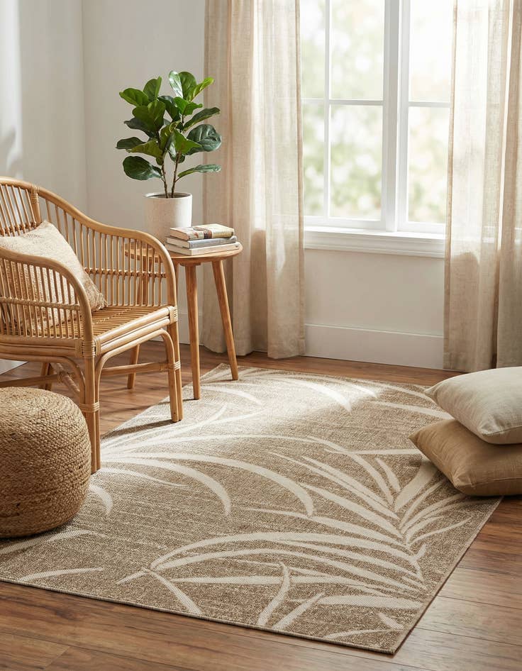 Detail image of 4' x 6'  Washable Botanical Indoor / Outdoor Rug