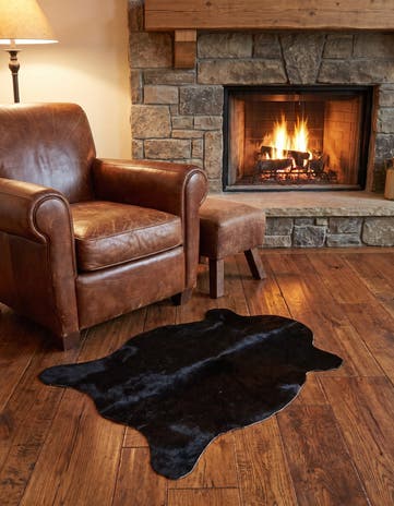 2' 1 x 2' 10 Cowhide Leather Rug