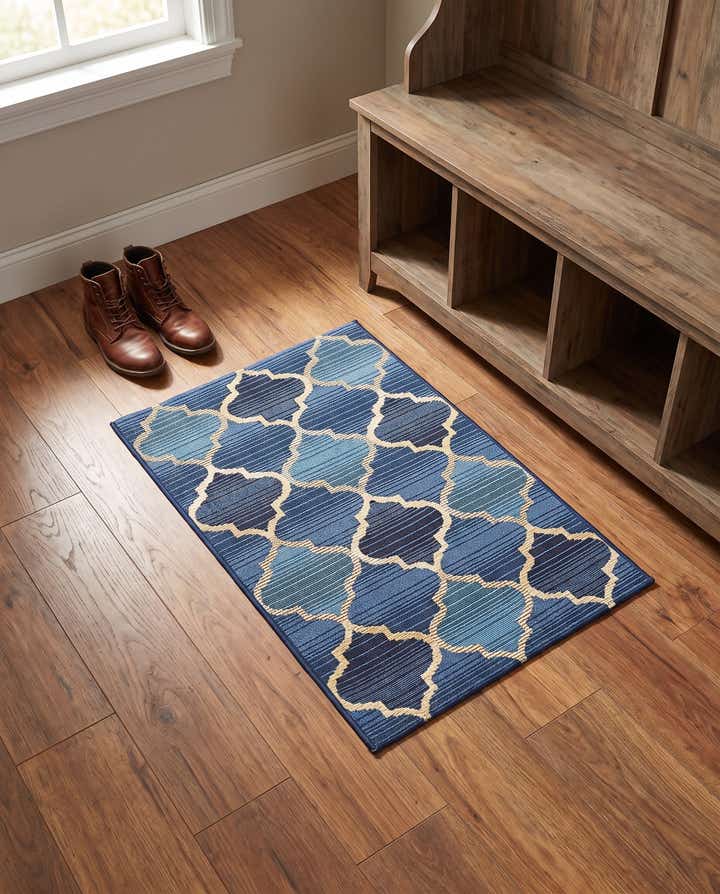 2' 2 x 3' Easy-Clean Lattice Indoor / Outdoor Rug