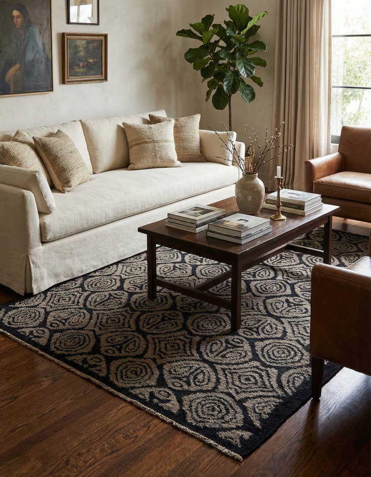 Detail image of  5' 4 x 9' 11  Hand Knotted Darya Wool Rug