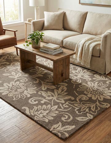 5' 1 x 8' Agra Wool Rug