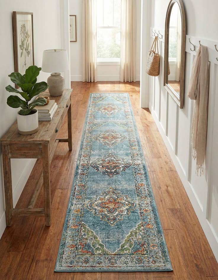 Detail image of  2' 7 x 10' Isabella Runner Rug