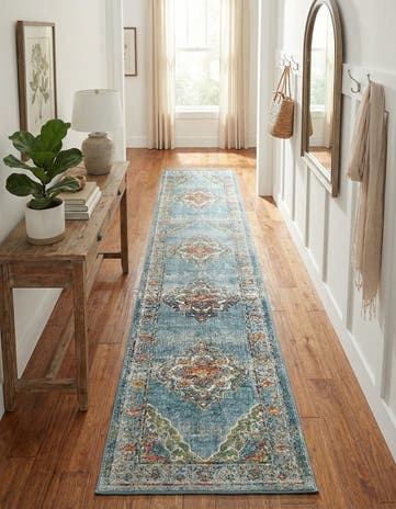 2' 7 x 10' Isabella Runner Rug