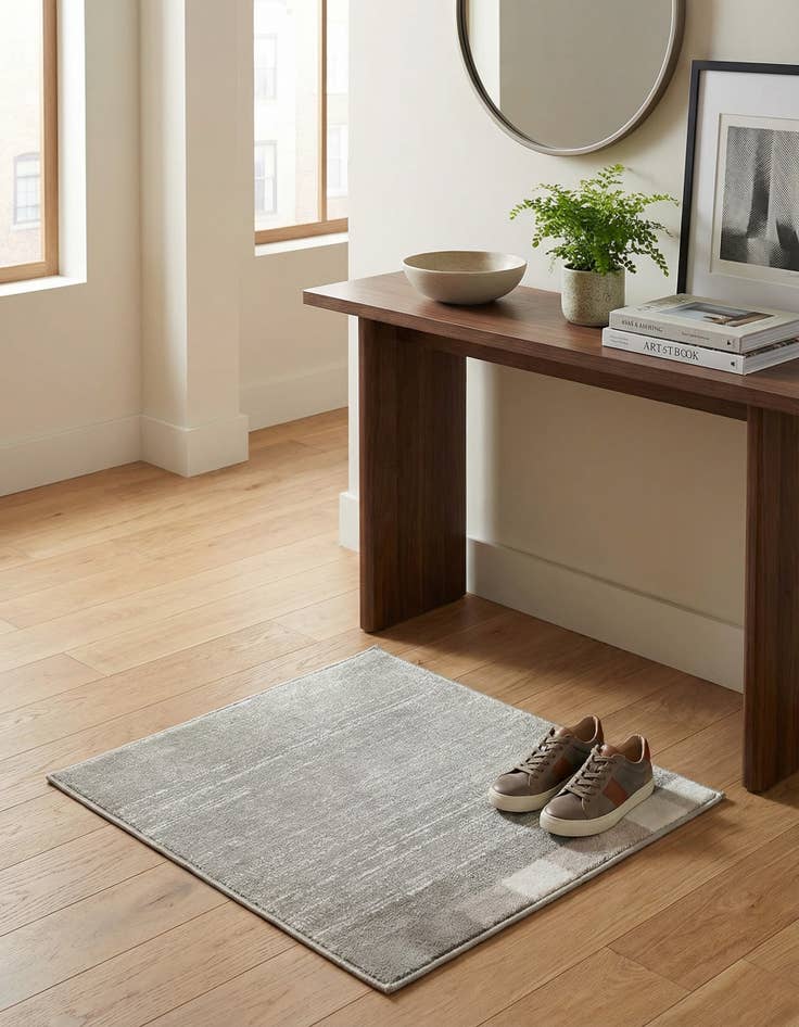 Detail image of 1' 8 x 1' 8 Uptown Madison Avenue Sample Rug