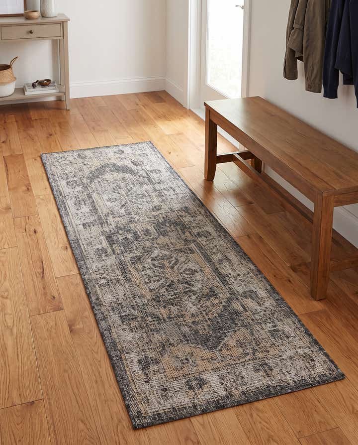 2' x 5' 3 Easy-Clean Traditional Indoor / Outdoor Runner Rug