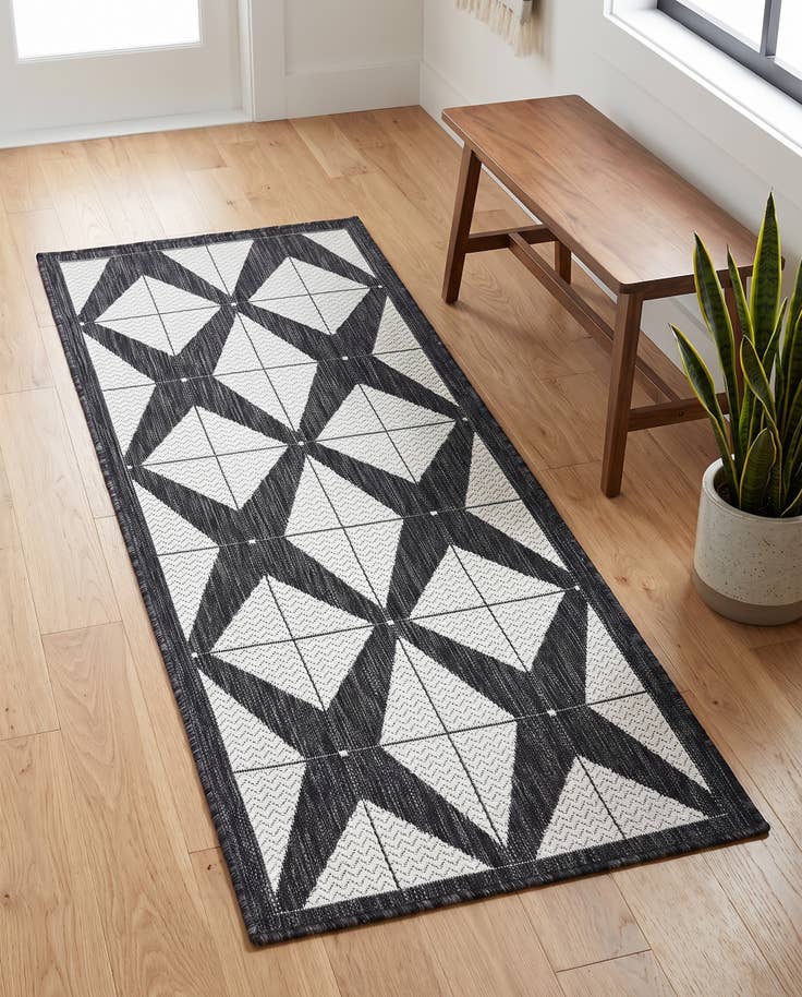 Detail image of 2' x 5' 3 Easy-Clean Modern Indoor / Outdoor Runner Rug