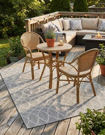 4' x 6' Easy-Clean Lattice Indoor / Outdoor Rug