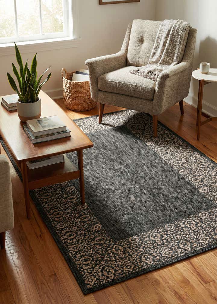 4' x 6' Easy-Clean Border Indoor / Outdoor Rug