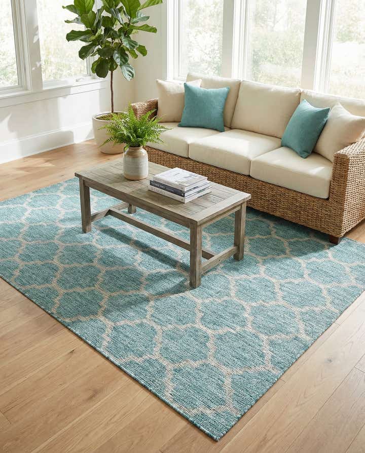 6' x 9' Easy-Clean Lattice Indoor / Outdoor Rug