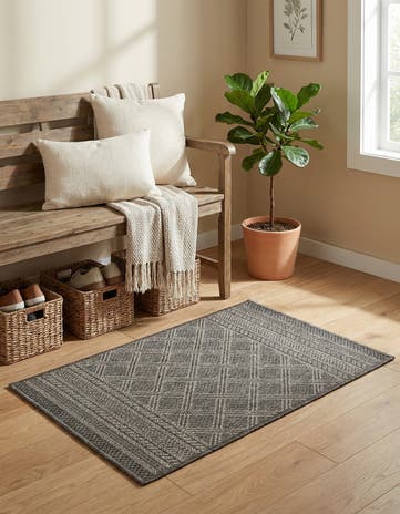 Chocolate Brown Easy-Clean Lattice Indoor / Outdoor Rug
