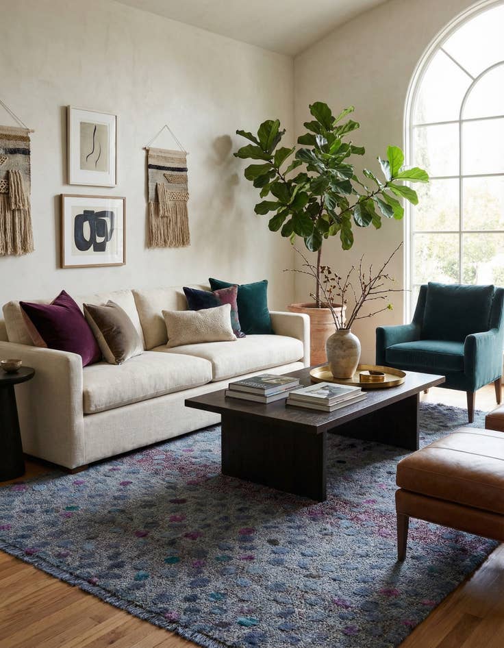 Detail image of 5' 3 x 8' 2  Hand Knotted Darya Wool Rug