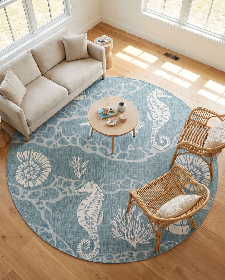 7' 10 x 7' 10 Easy-Clean Coastal Indoor / Outdoor Round Rug