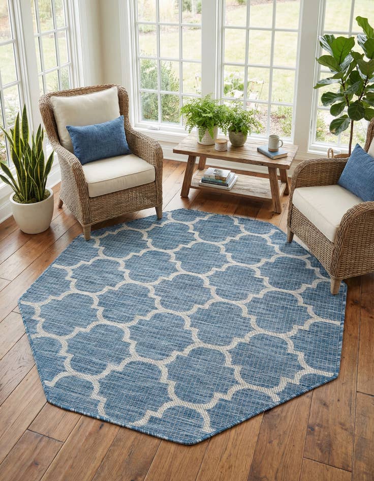 Detail image of 5' 3 x 5' 3  Washable Trellis Indoor / Outdoor Octagon Rug