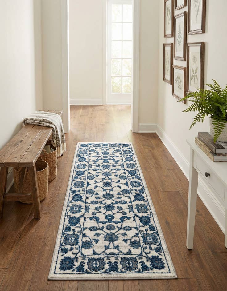 Detail image of 2' x 5' 3 Boston Runner Rug