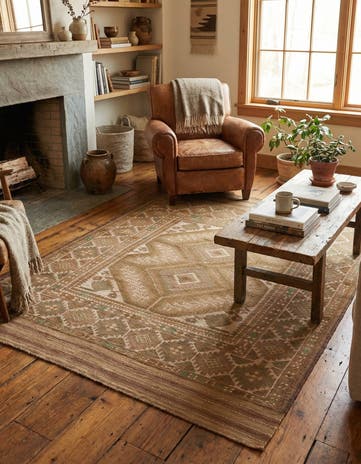 4' 3 x 5' 7 Hand Woven Sumak Wool Rug