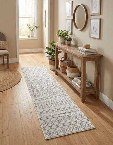 2' x 8' Moroccan Trellis Runner Rug