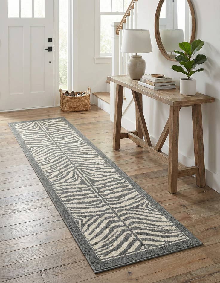 Detail image of 2' x 8' Savannah Runner Rug