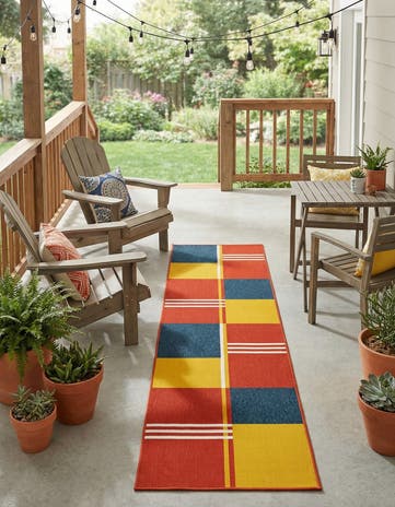 2' 7 x 10' Easy-Clean Modern Indoor / Outdoor Runner Rug