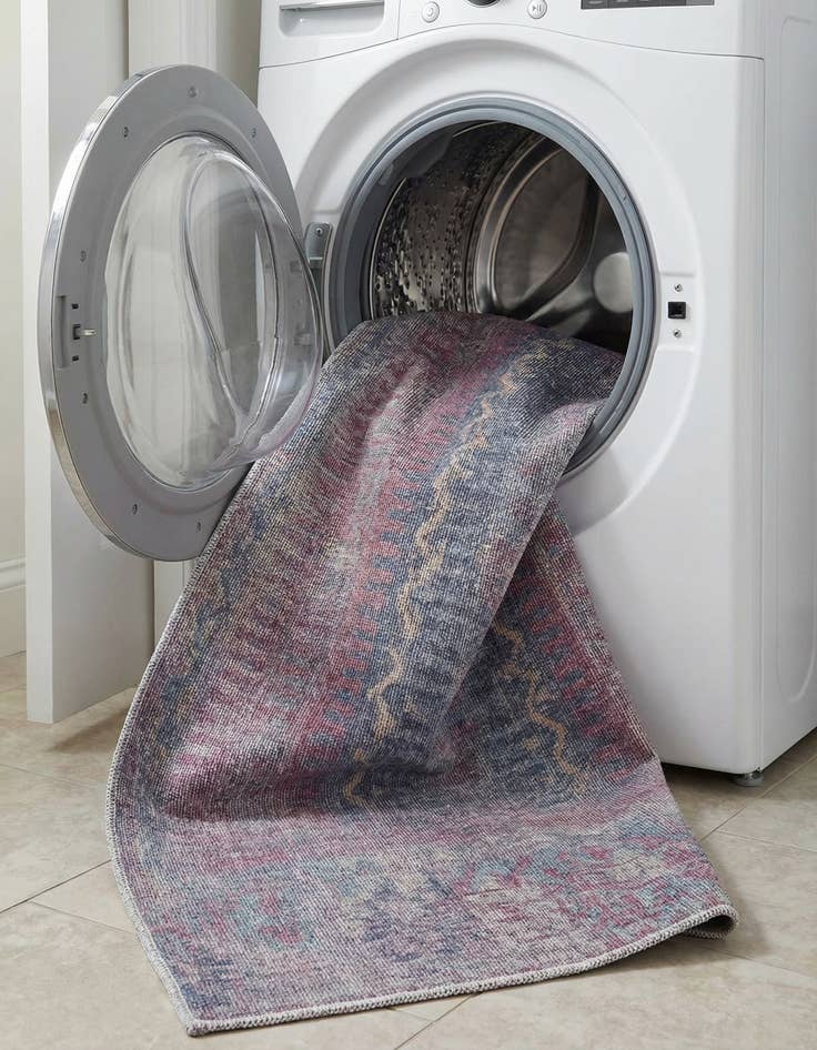 Detail image of 5' 3 x 8'  Washable Sisu Rug