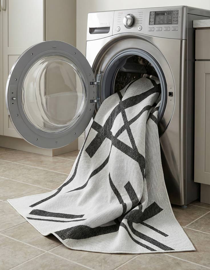 Detail image of  6' x 9'  Washable Modern Indoor / Outdoor Rug