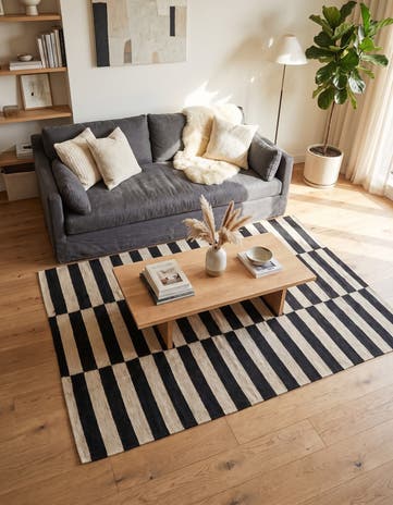 4' 3 x 5' 8 Hand Woven Kilim Modern Wool Rug