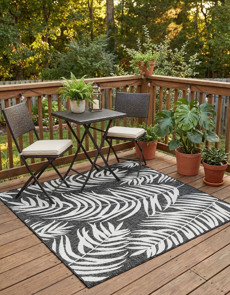 Detail image of 5' 3 x 5' 3  Washable Botanical Indoor / Outdoor Square Rug