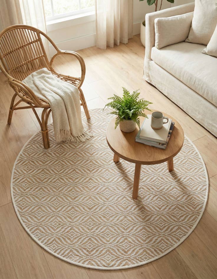 Detail image of 4' x 4'  Washable Trellis Indoor / Outdoor Round Rug