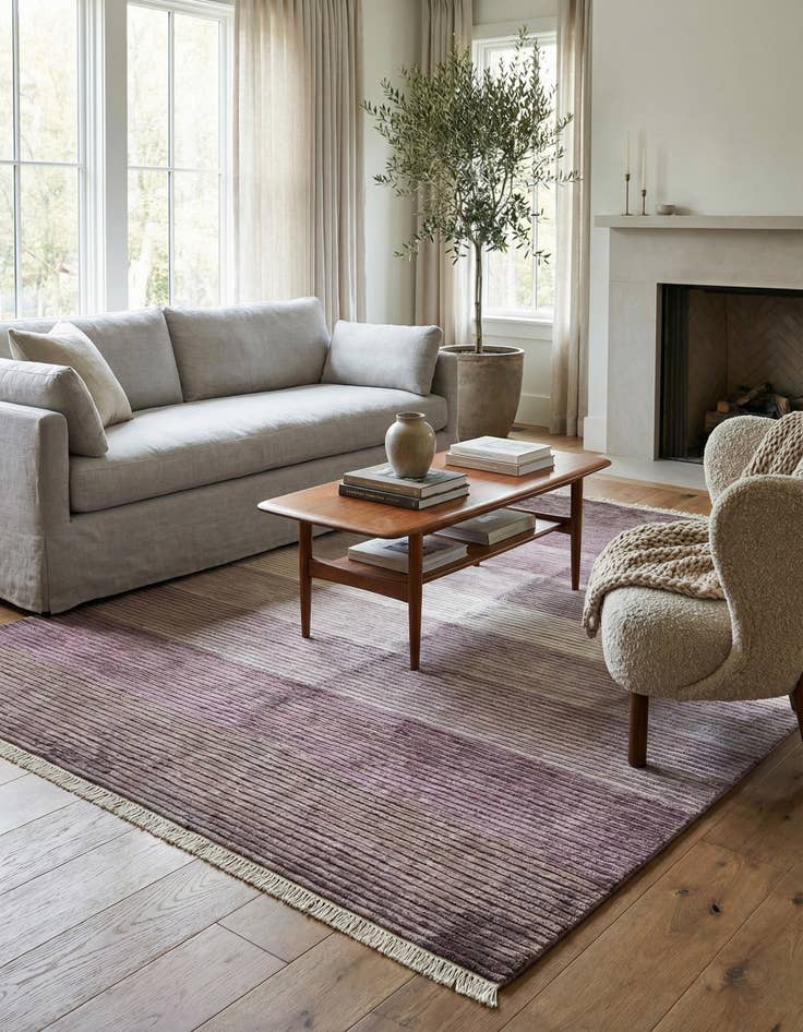 Detail image of 4' 11 x 6' 5  Hand Knotted Darya Wool Rug