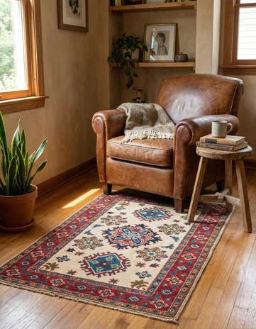 2' 8 x 4' Hand Knotted Kazak Rug