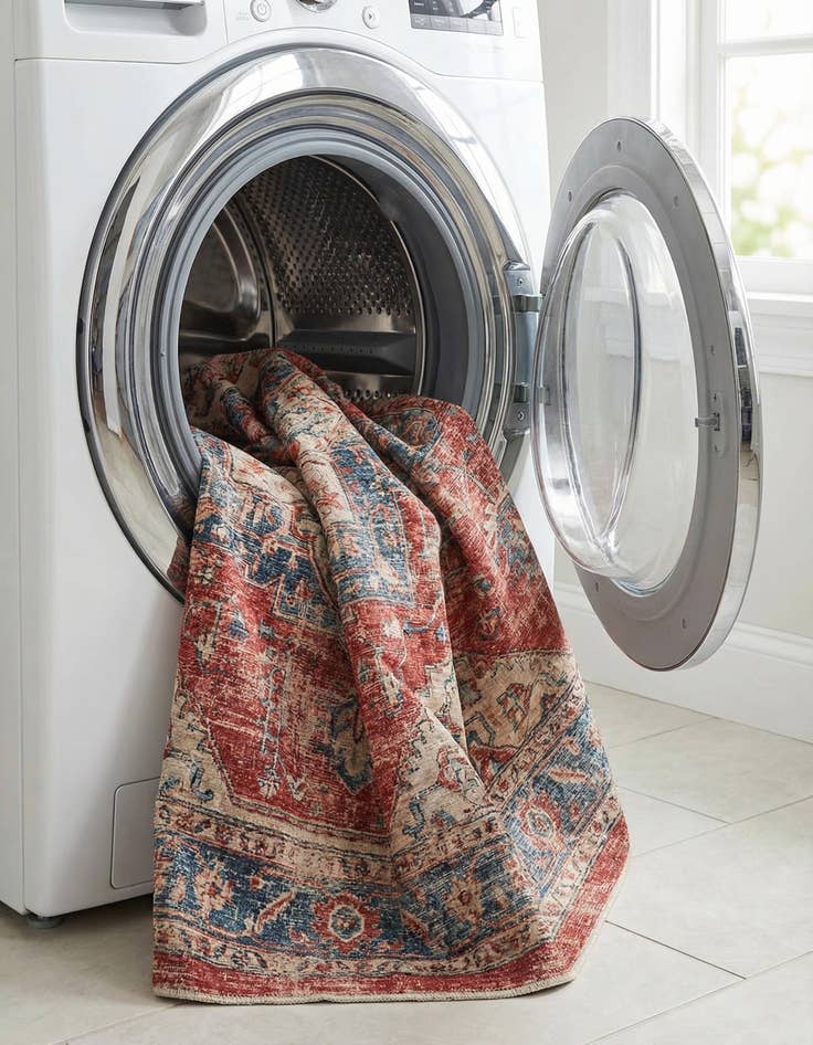 Detail image of 5' x 5'  Washable Yara Octagon Rug