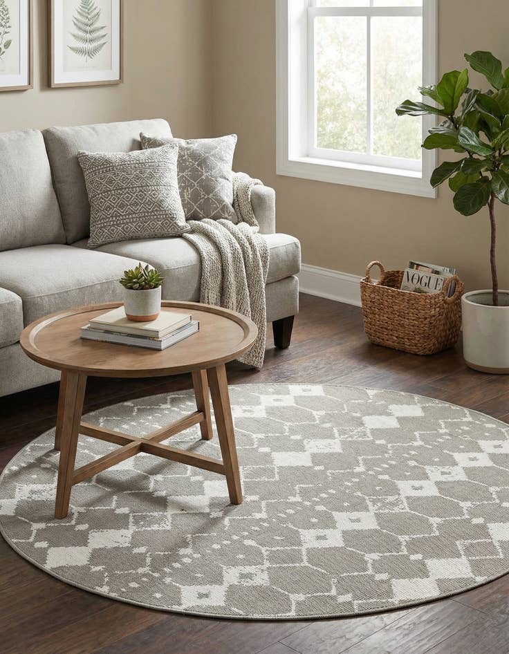 Detail image of 4' x 4'  Washable Trellis Indoor / Outdoor Round Rug