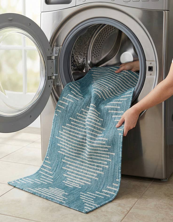 Detail image of  2' x 4'  Washable Modern Indoor / Outdoor Runner Rug