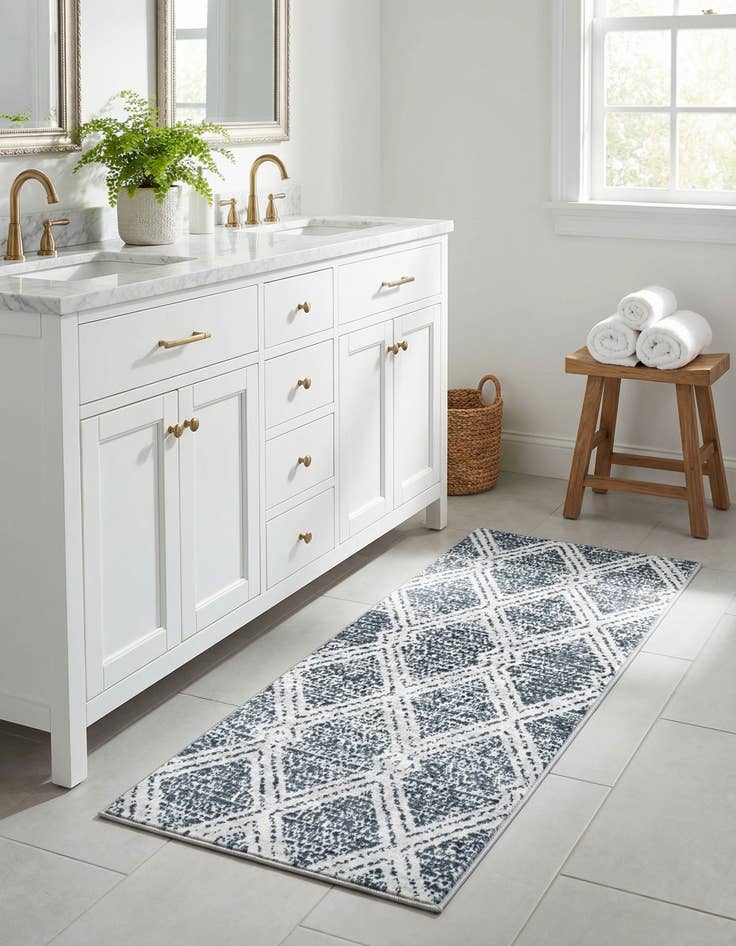 Detail image of 2' x 4' Kamala Washable Runner Rug