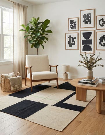 4' x 5' 10 Hand Woven Kilim Modern Wool Rug