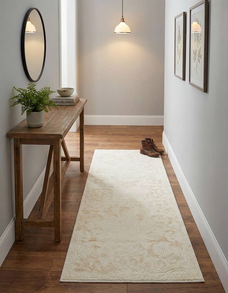 Detail image of 2' x 5' Finsbury Runner Rug