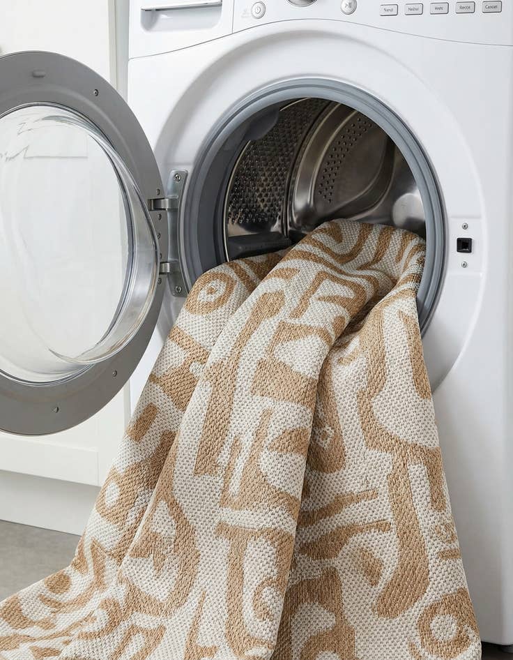 Detail image of 5' 3 x 8'  Washable Modern Indoor / Outdoor Rug