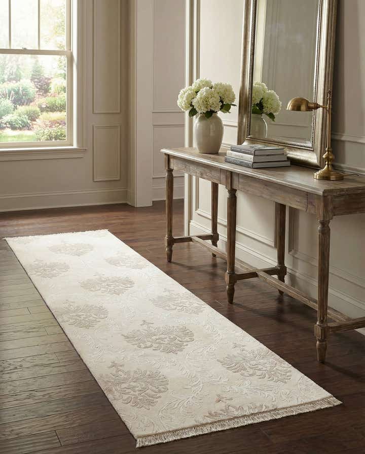 2' 7 x 9' 9 Hand Knotted Darya Wool Runner Rug