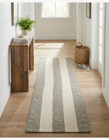 2' x 8' Hand Woven Jill Zarin Hamptons Runner Rug