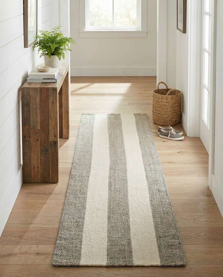 2' x 8' Hand Woven Jill Zarin Hamptons Runner Rug