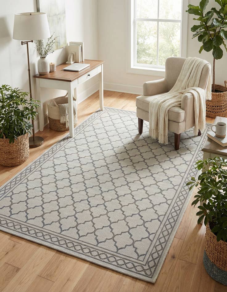 Detail image of 5' 3 x 7' 7  Washable Trellis Indoor / Outdoor Rug