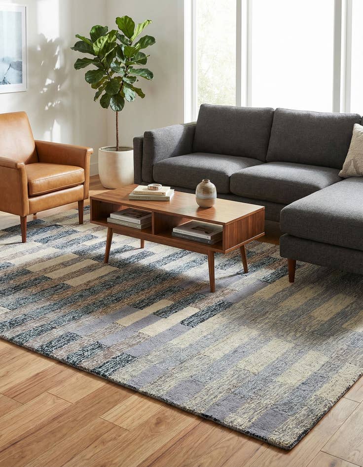 Detail image of 5' 1 x 8' Luna Rug