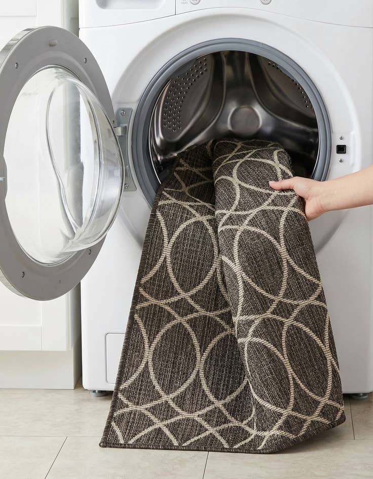 Detail image of 2' x 8'  Washable Trellis Indoor / Outdoor Runner Rug