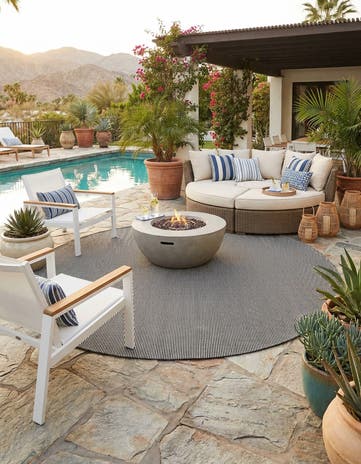 Black Sky Easy-Clean Jill Zarin Palm Springs Indoor / Outdoor Round Rug