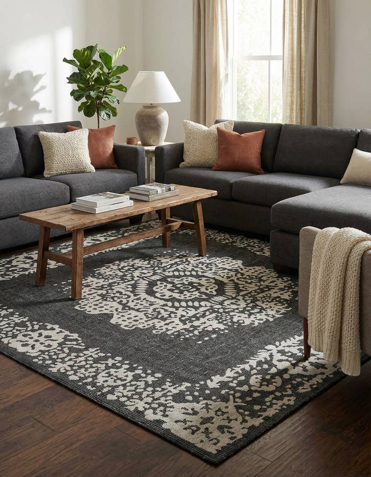 Detail image of 10' x 10'  Washable Traditional Indoor / Outdoor Square Rug