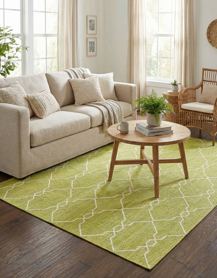 Detail image of 6' x 9'  Washable Trellis Indoor / Outdoor Rug
