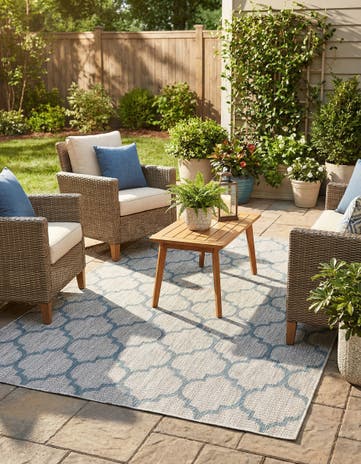 6' x 9' Easy-Clean Lattice Indoor / Outdoor Rug