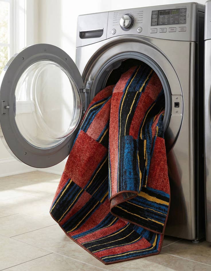 Detail image of  5' x 8'  Washable Modern Indoor / Outdoor Rug