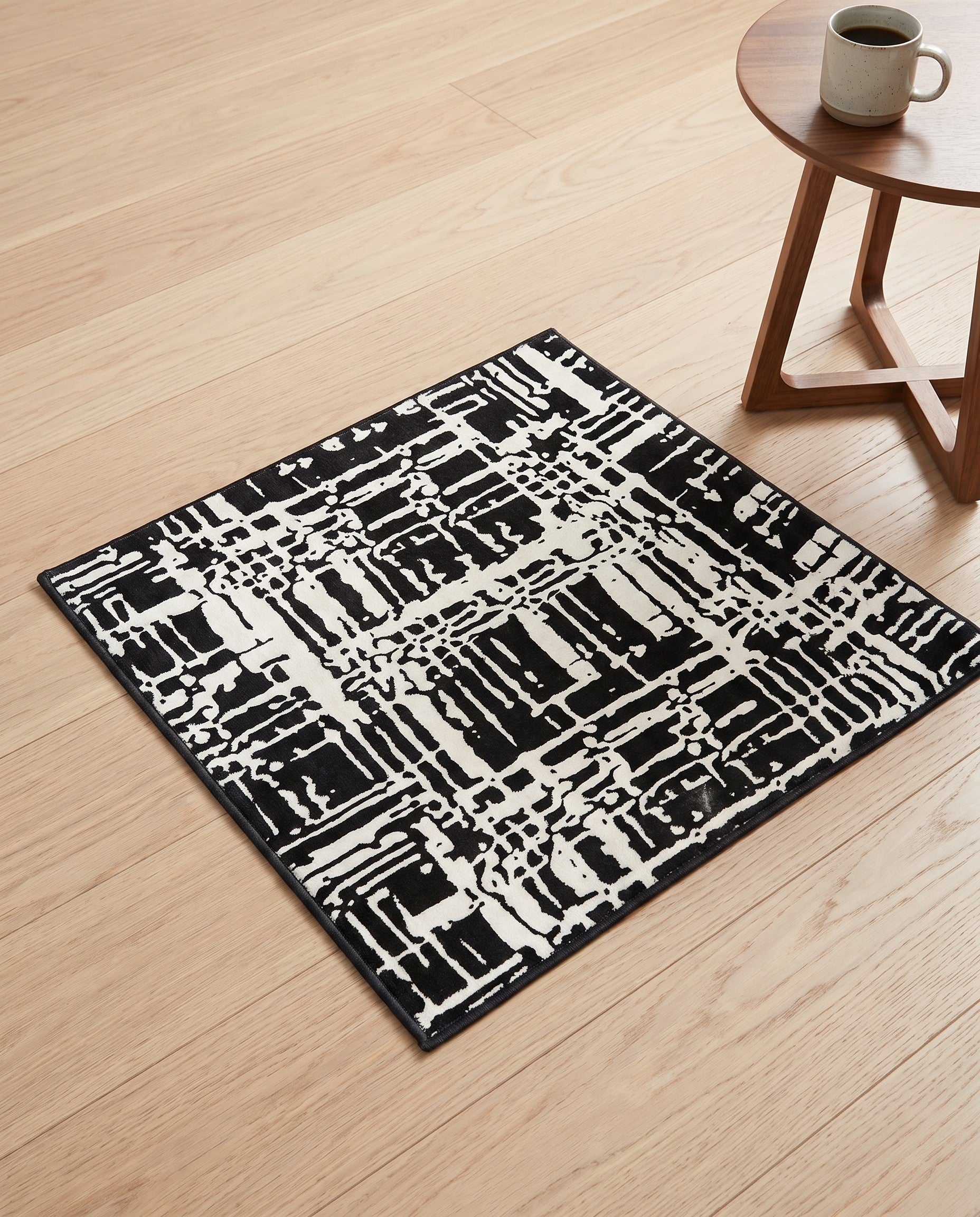 1' 4 x 1' 4 Vince Camuto Sample Rug