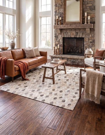 4' 6 x 6' 6 Cowhide Rug